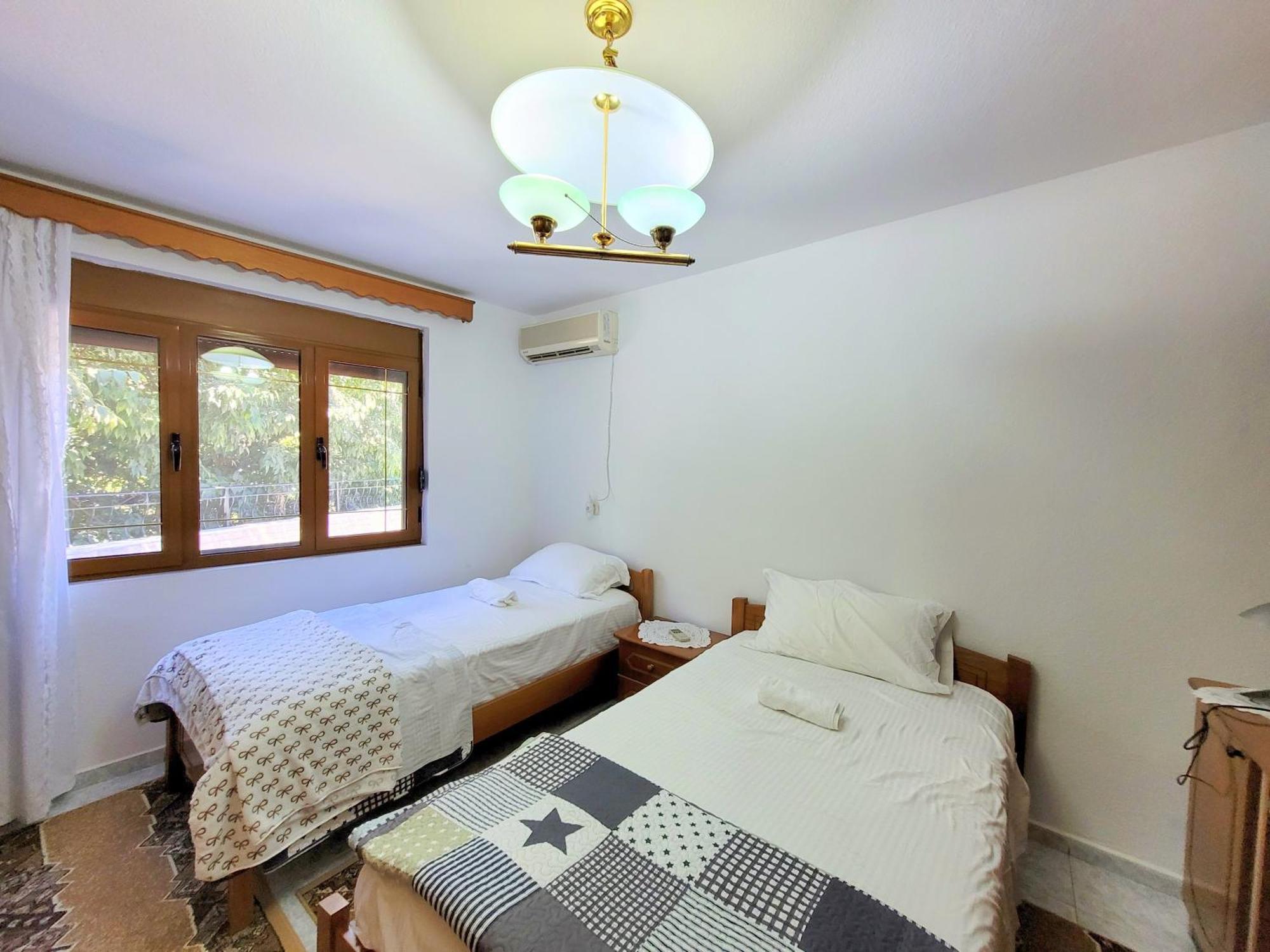 Marbi Guest House Gjirokastër 外观 照片