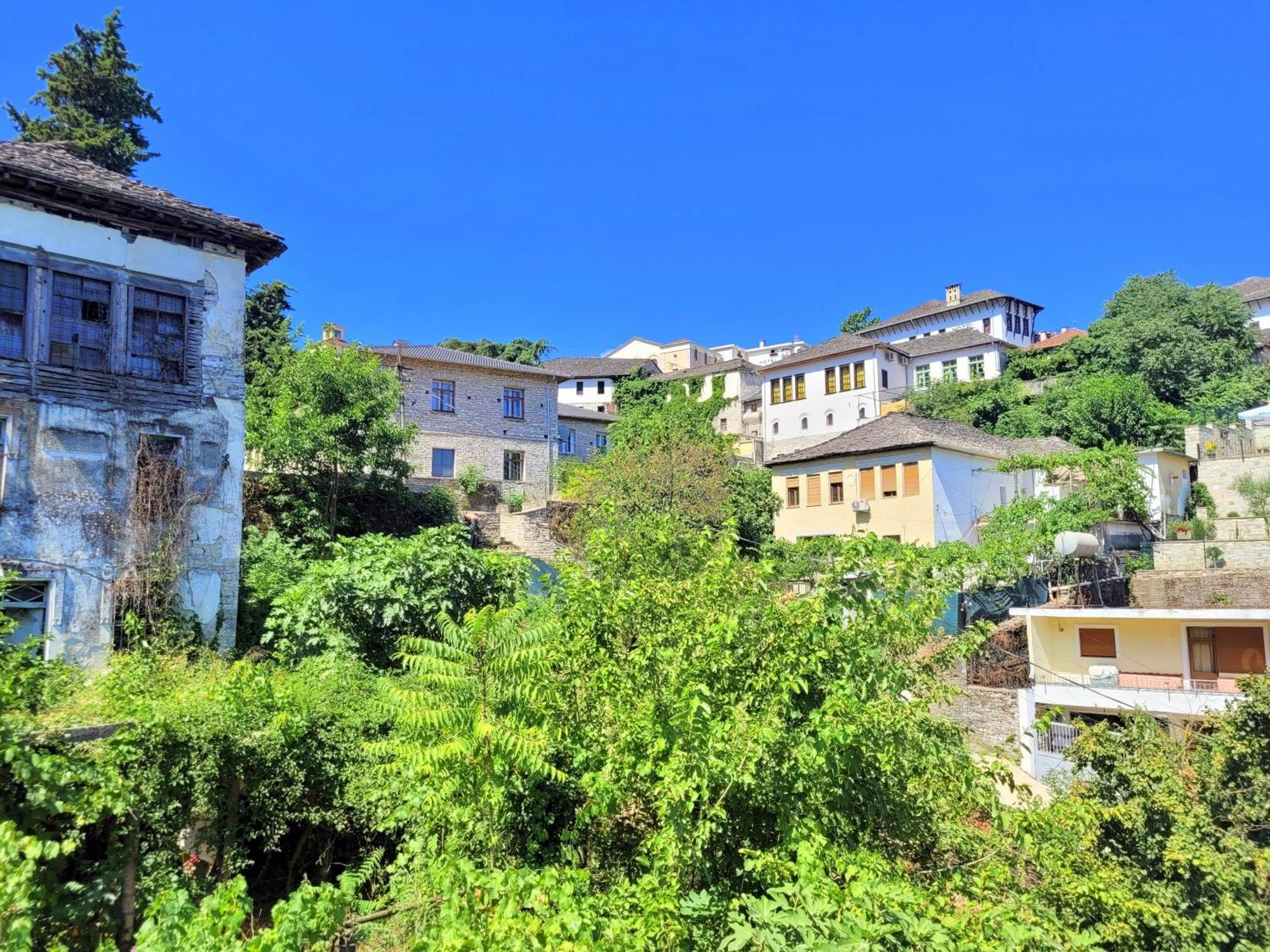 Marbi Guest House Gjirokastër 外观 照片