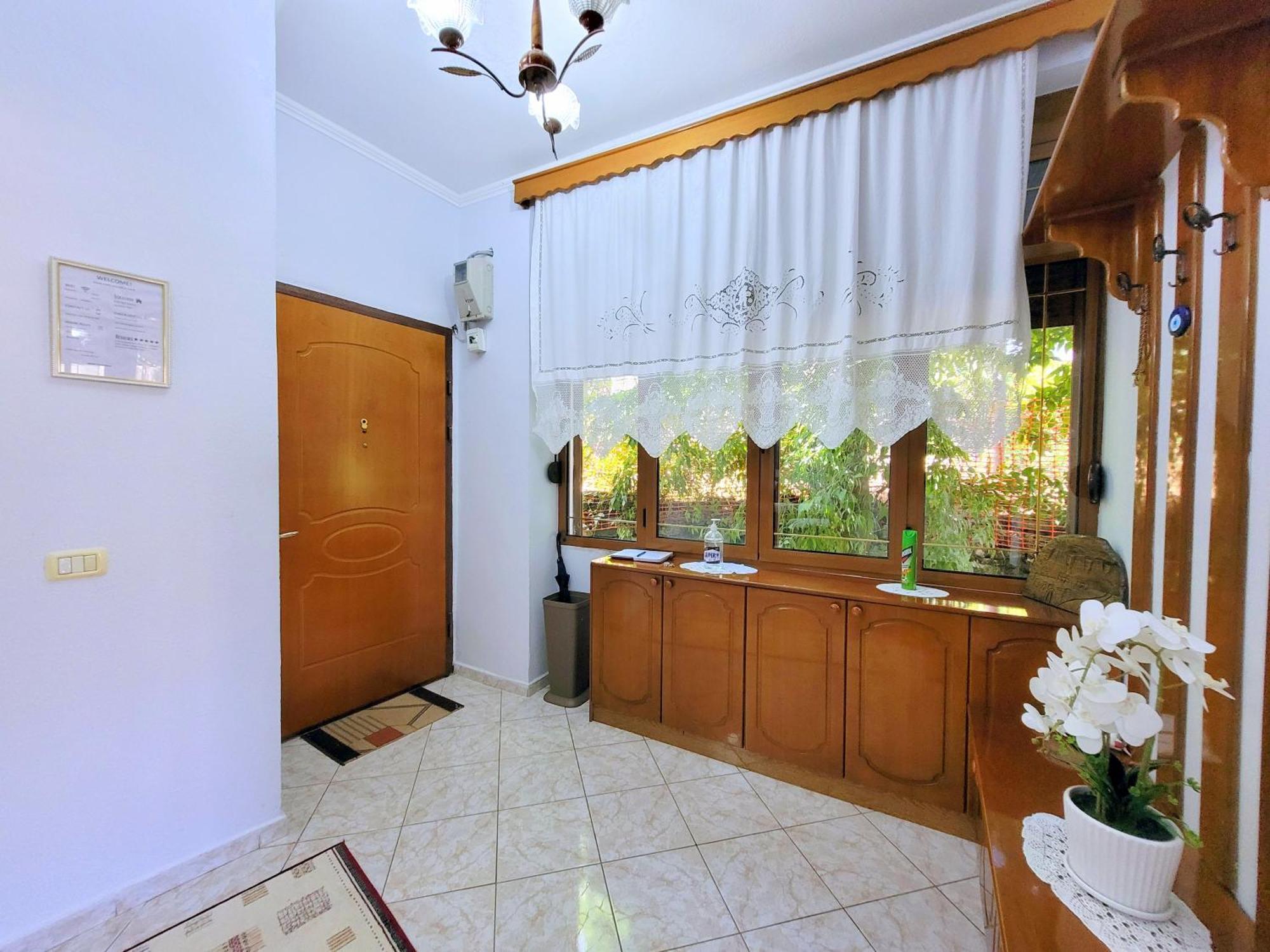 Marbi Guest House Gjirokastër 外观 照片